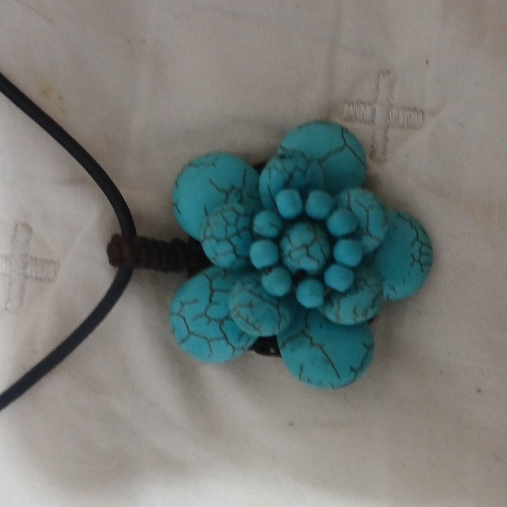 Turquoise Flower Pendant Necklace - Women's Turquoise Jewelry